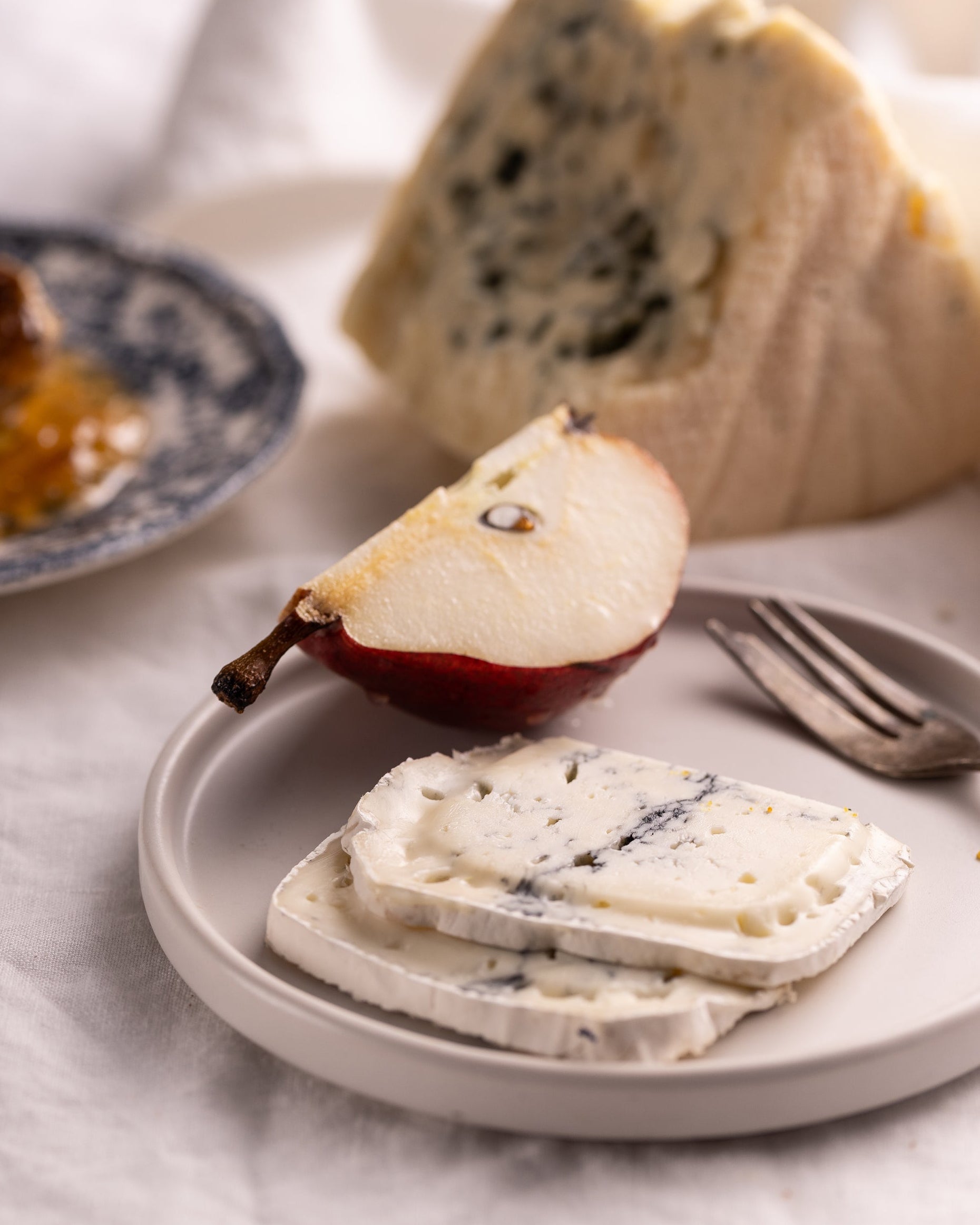 מגש גבינות קשות