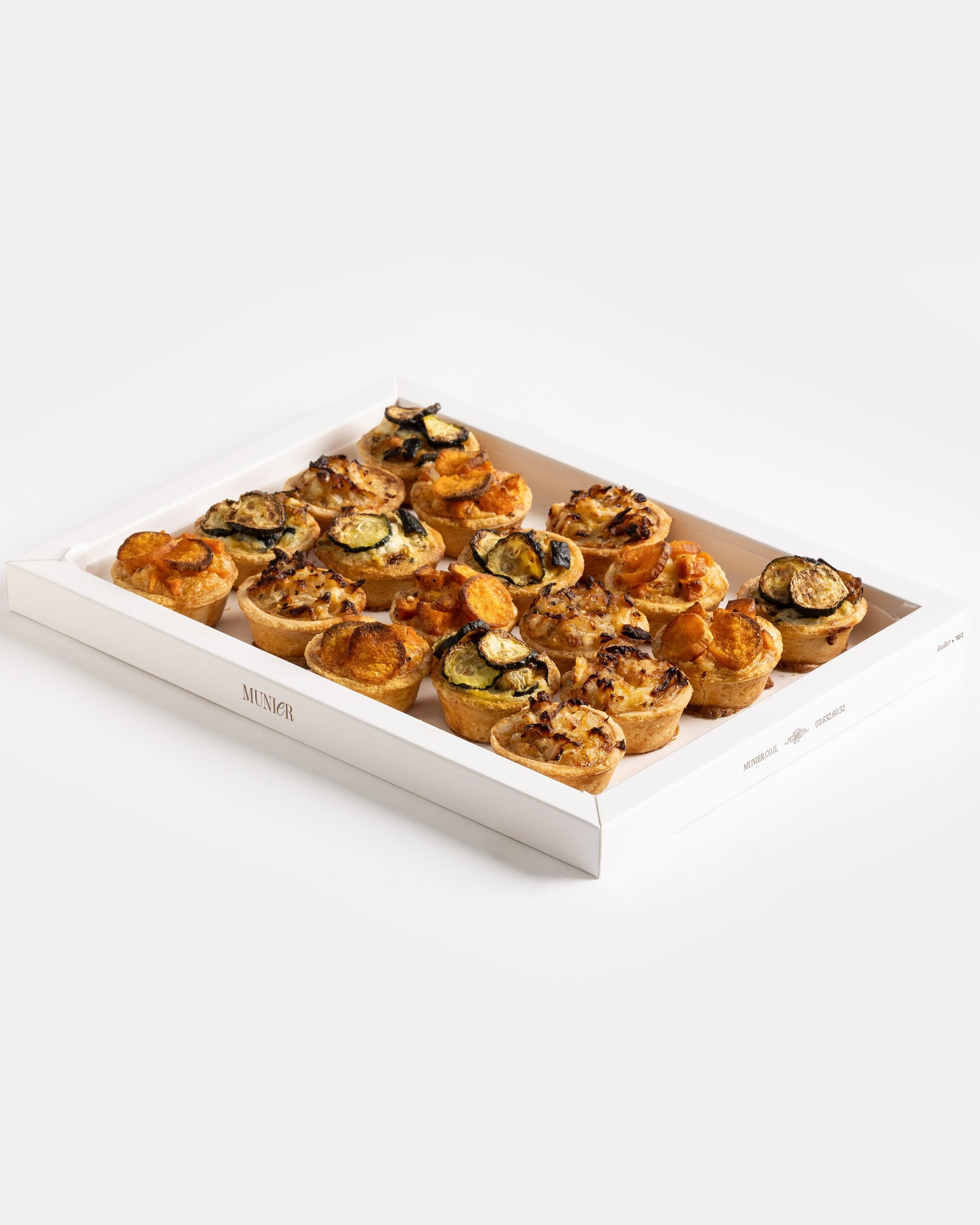 מגש מיני קישים 18 יחידות