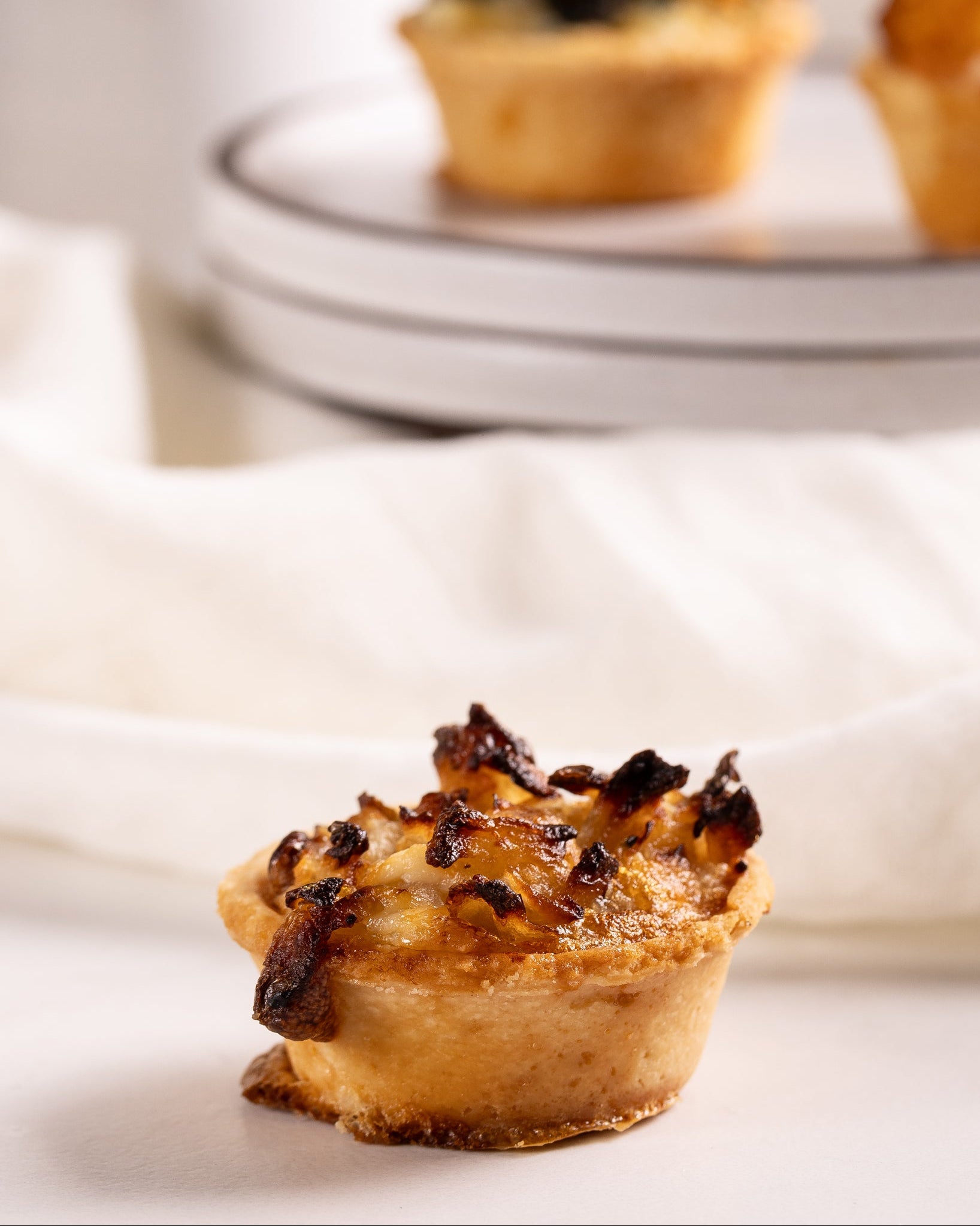 מגש מיני קישים 18 יחידות