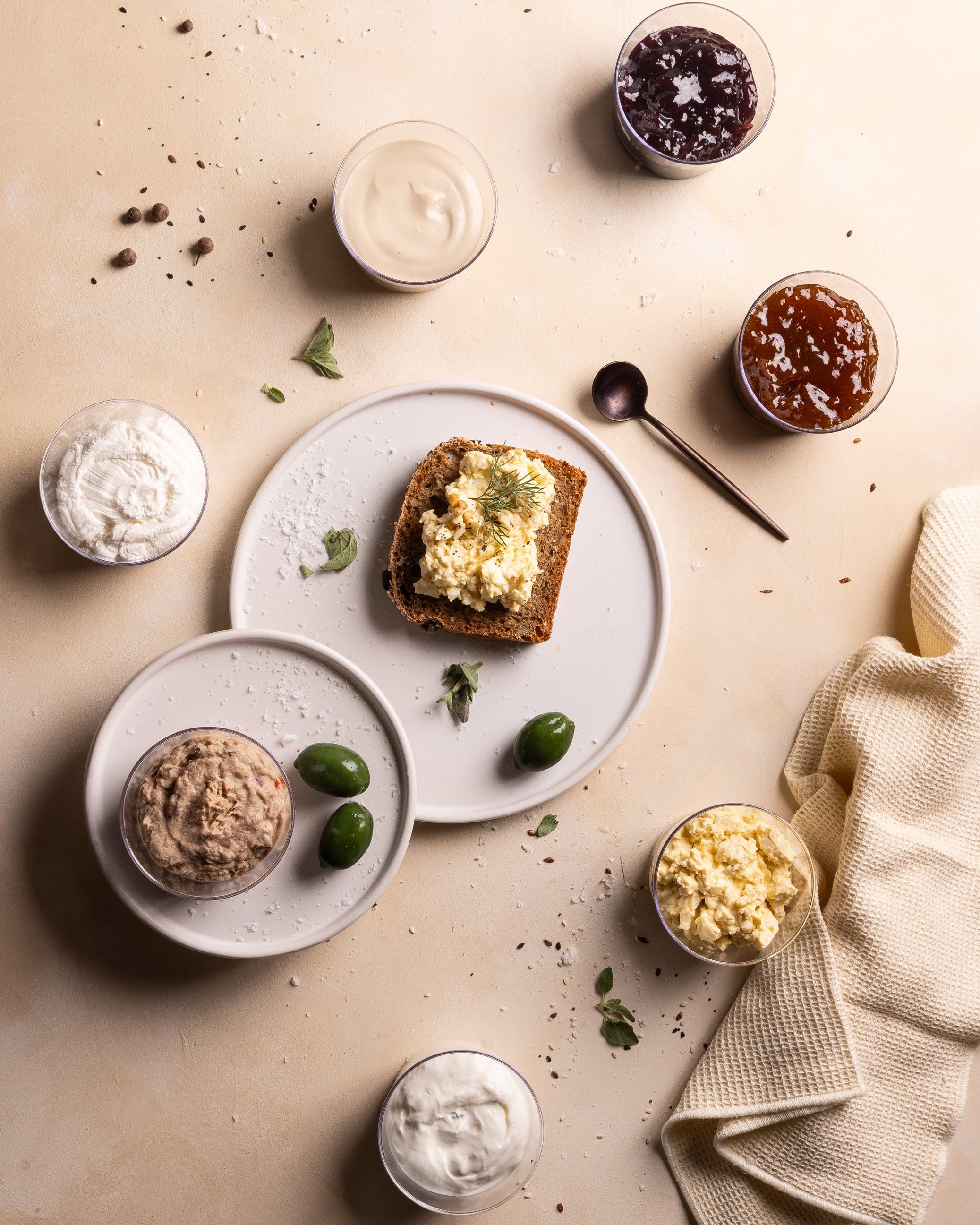 מגש מטבלי בוקר 6 יחידות