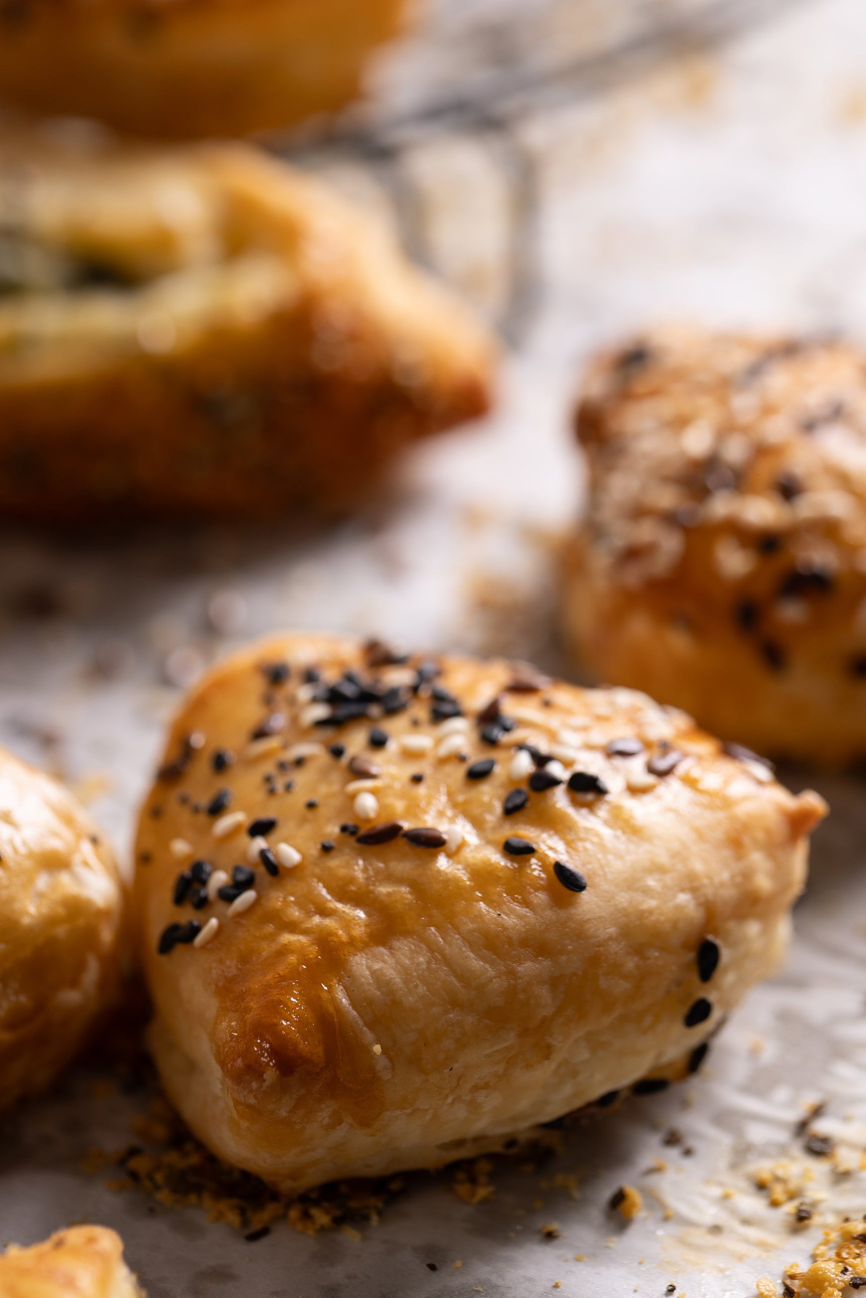 מגש מאפים מלוחים 24 יחידות