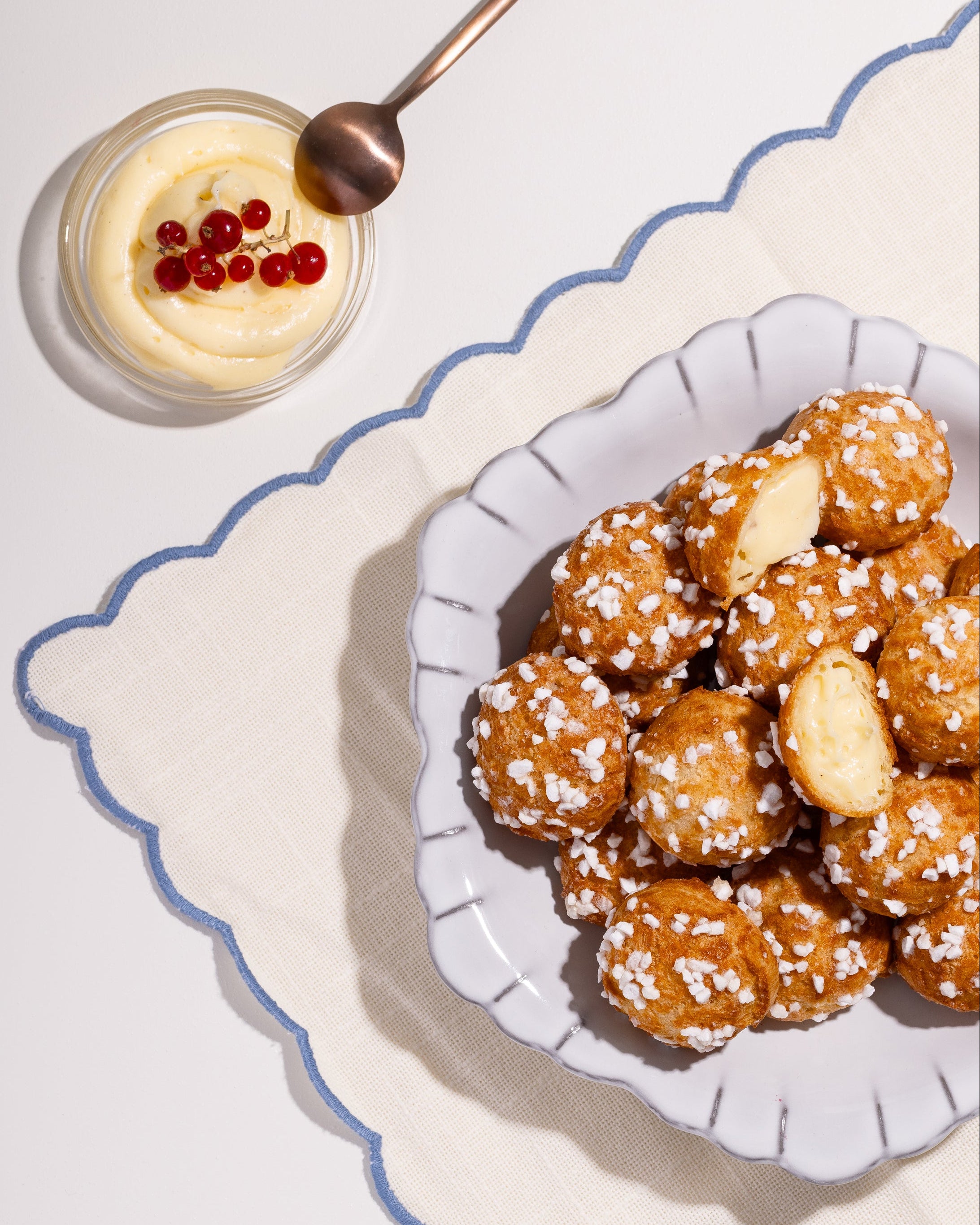 מגש פחזניות של מונייר 24 יחידות