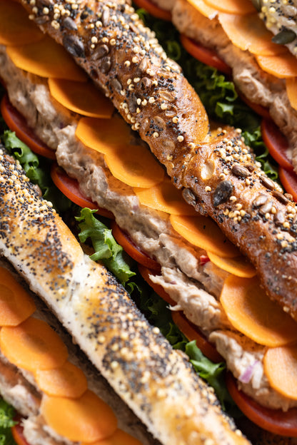 מגש כריכי סלט טונה ללא קמח חיטה 12 יחידות