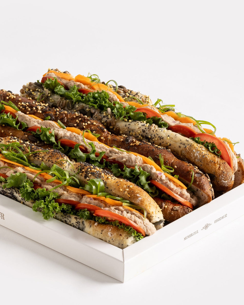 מגש כריכי סלט טונה ללא קמח חיטה 12 יחידות