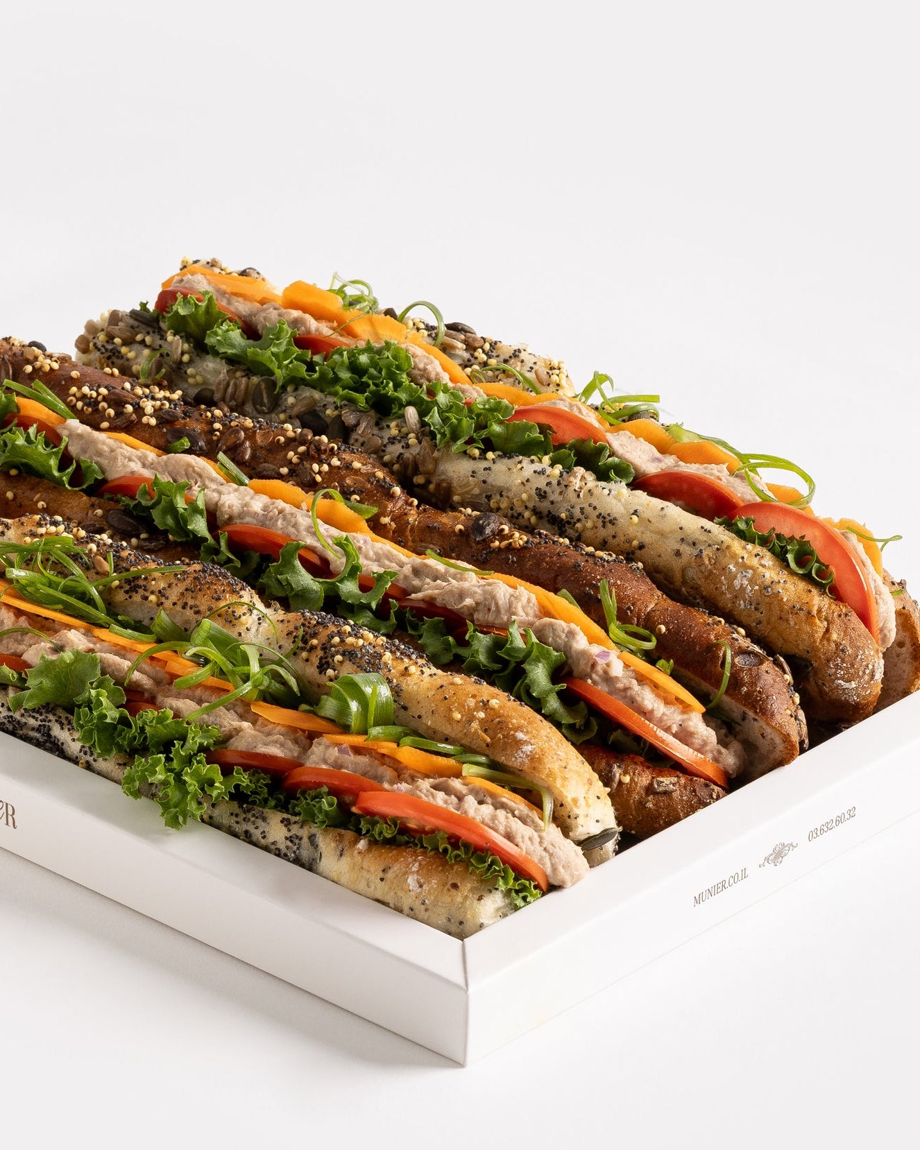 מגש כריכי סלט טונה ללא קמח חיטה 12 יחידות