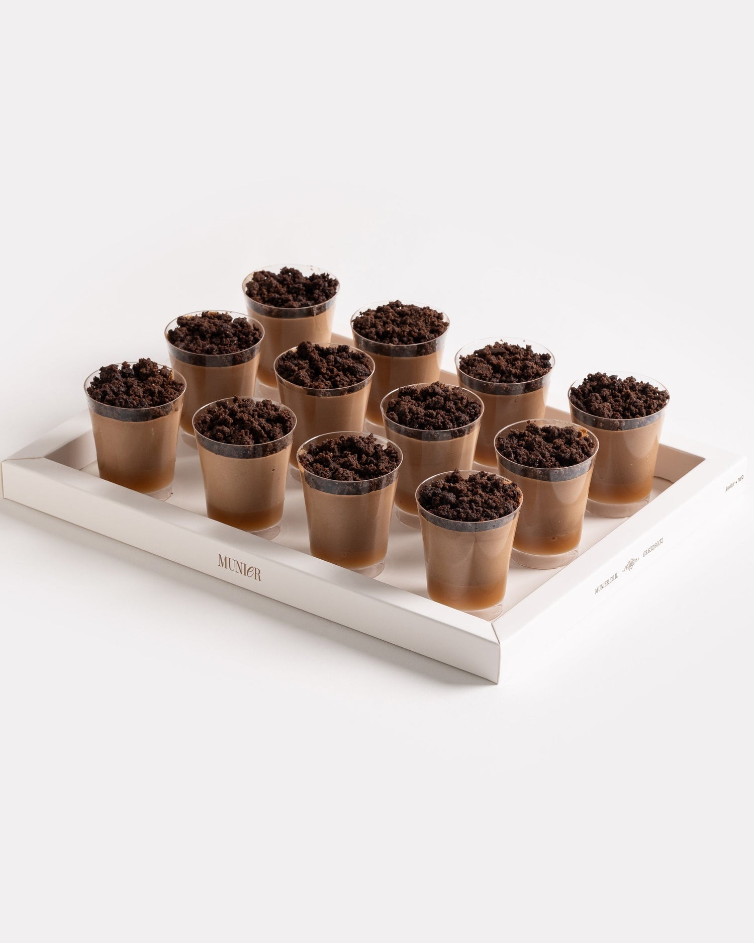 מגש כוסיות מוס שוקולד 12 יחידות