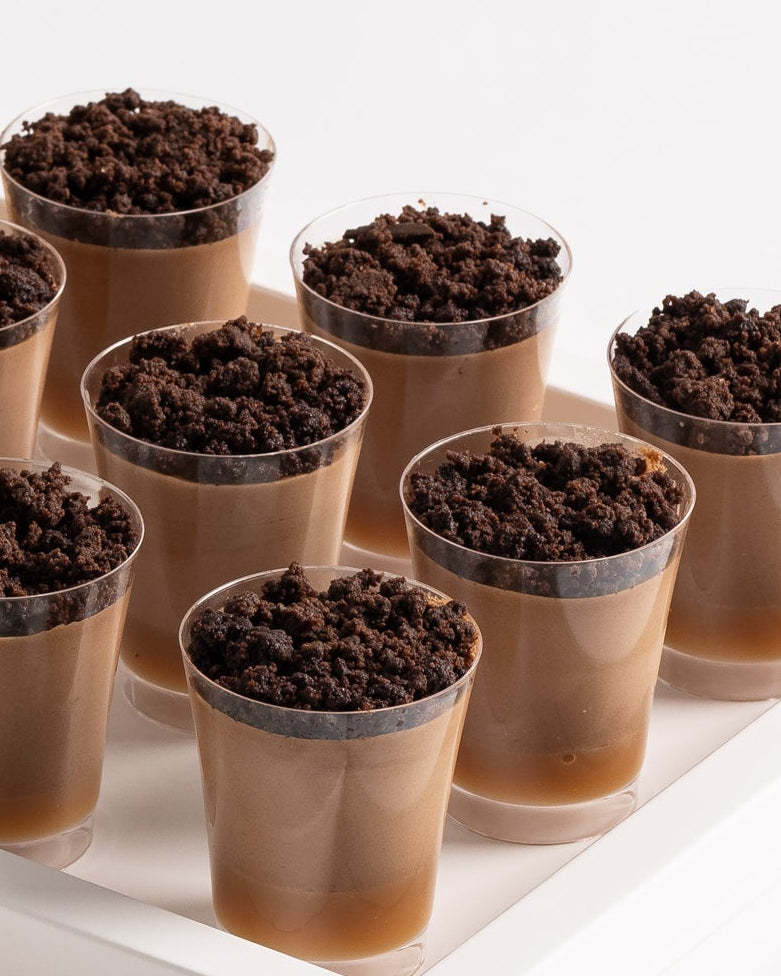 מגש כוסיות מוס שוקולד 12 יחידות