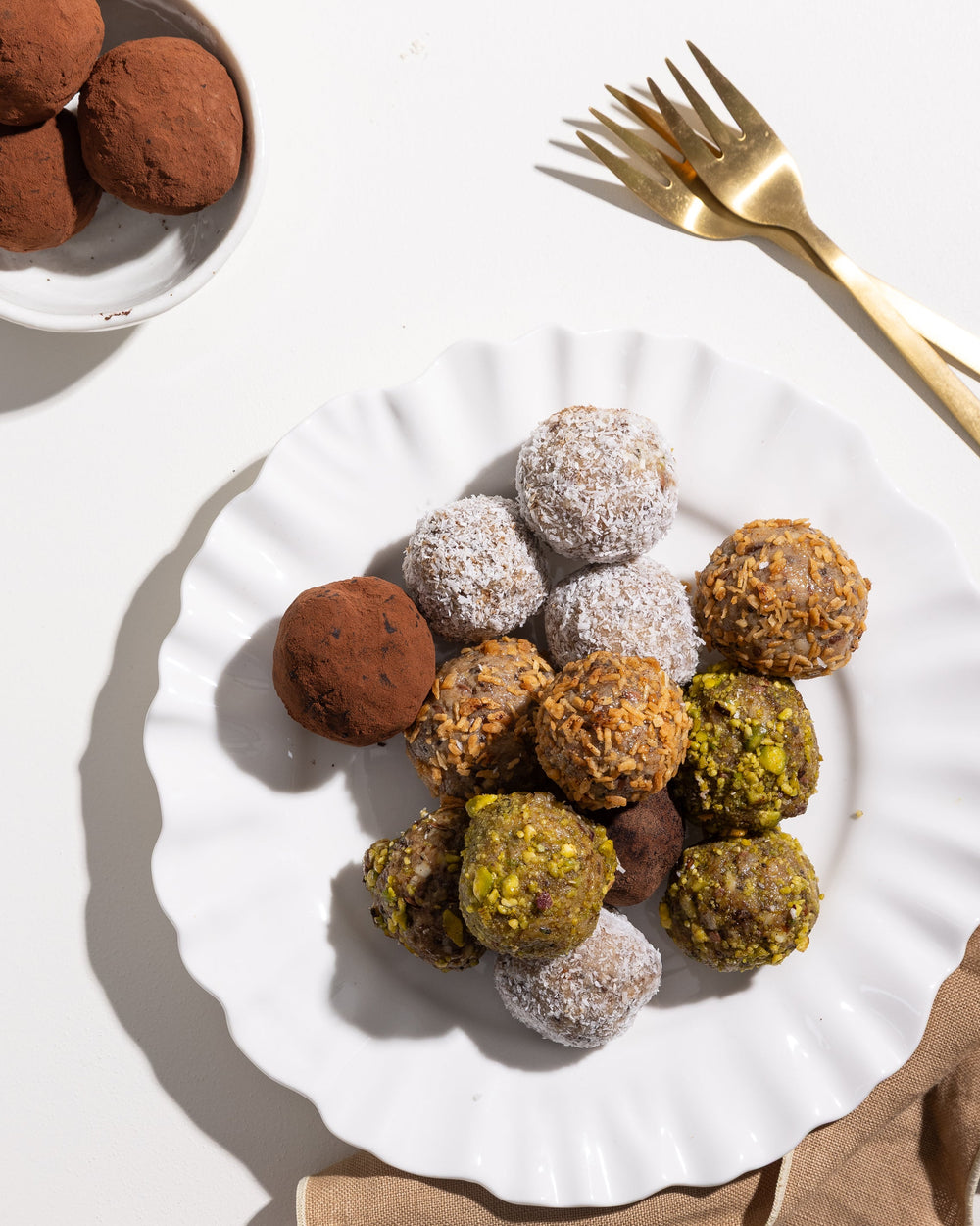 טראפלס תמרים טבעוני 12 יחידות